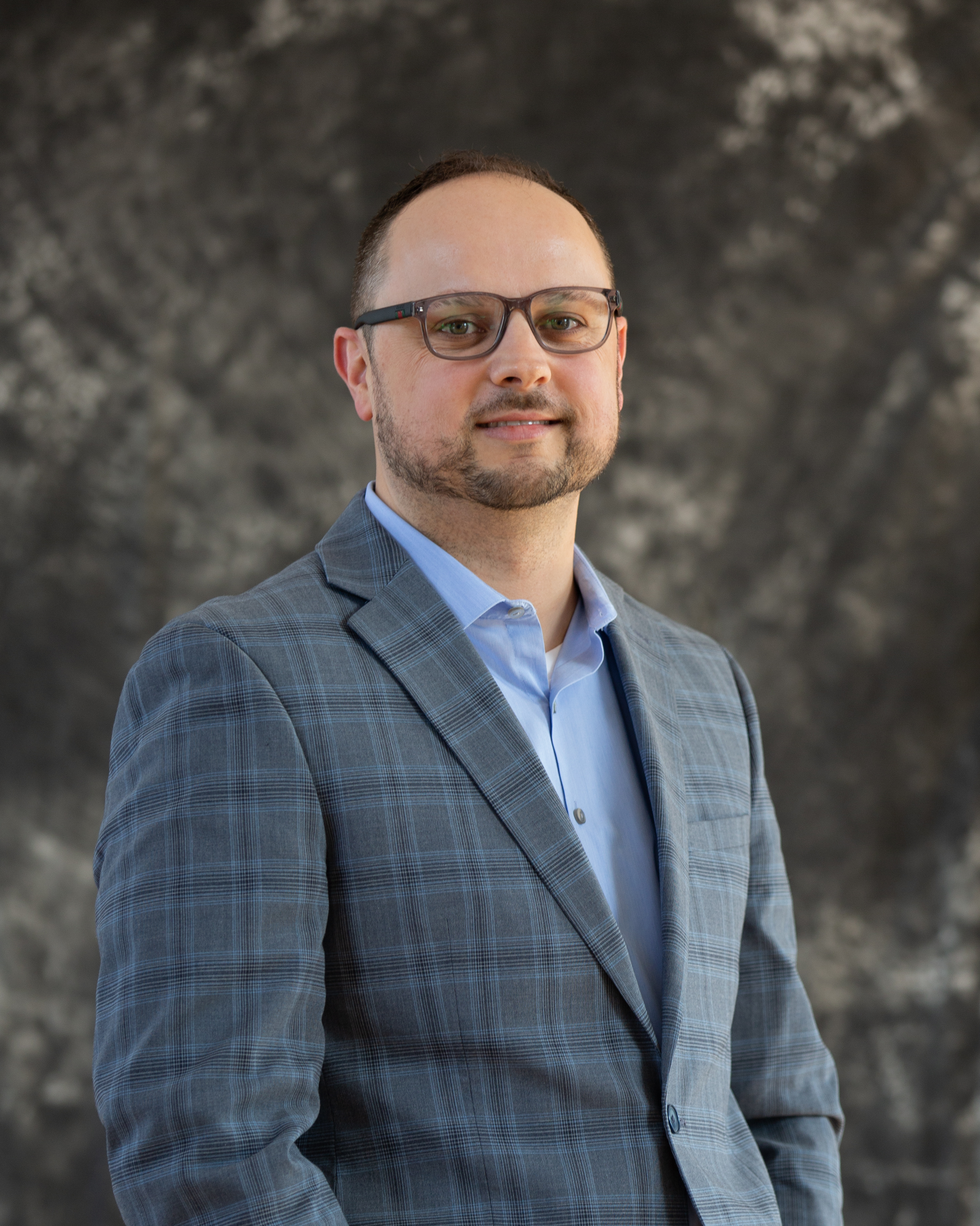 Slawomir Nowak — Managing Broker, Virtual Key Realty Inc.